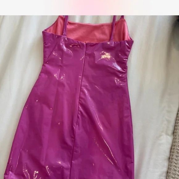Superdown Shiny Pink Dress - Picture 4 of 6